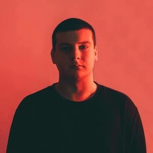 Meet your Posher, Max